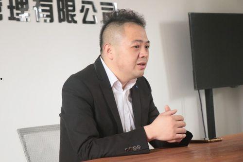 演员钟鹏,光影之间，演绎人生百态